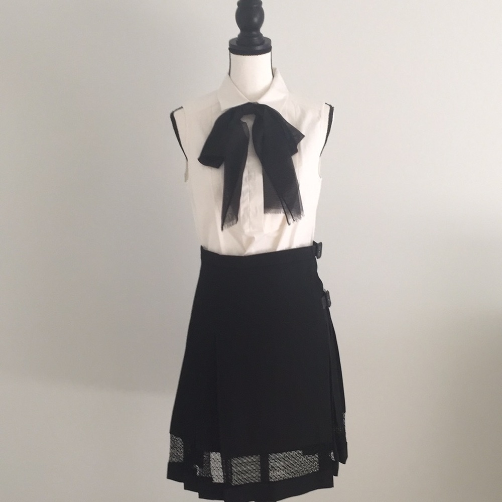 Burberry London Black Kilt Skirt w Lace Trim